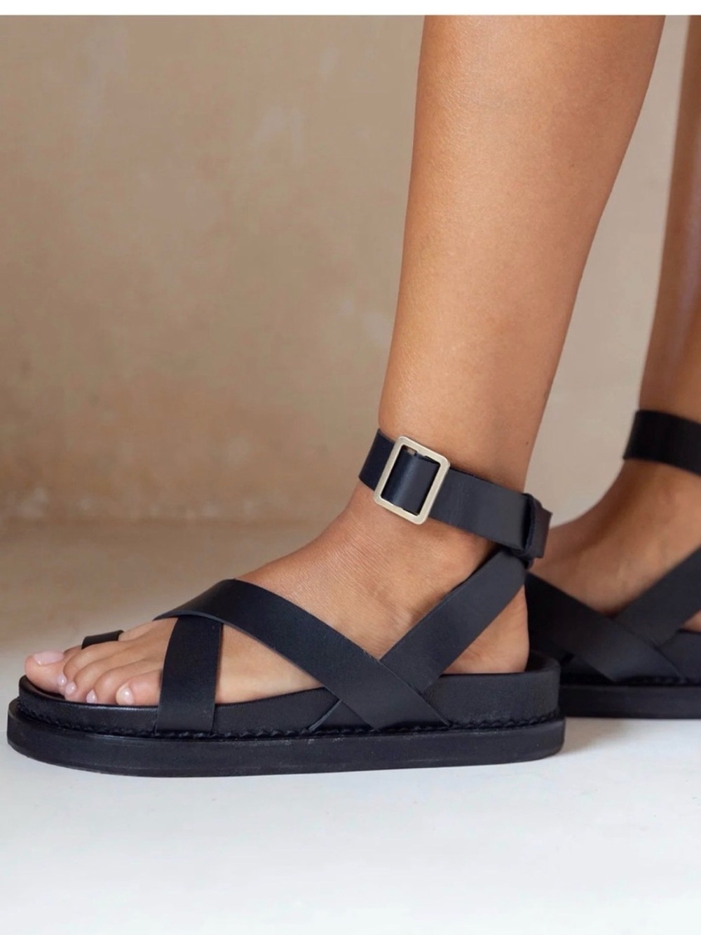 Liberte’ Brontë sandal